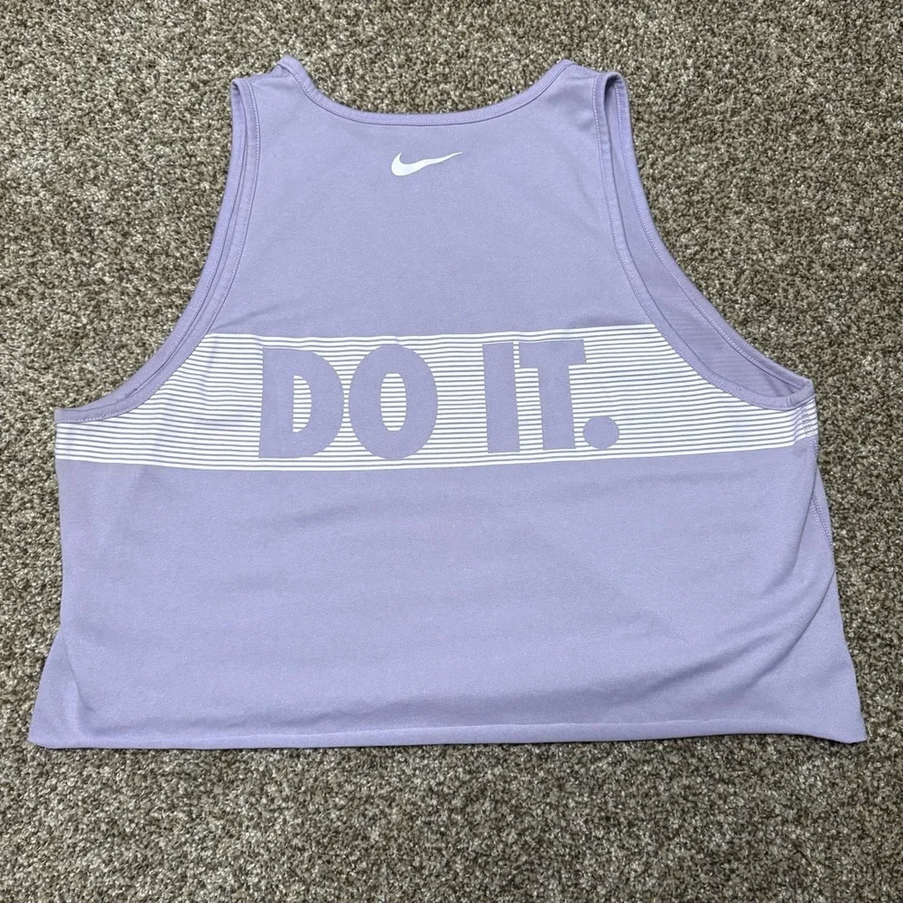 Nike Women’s Large Purple Dri-FIT Tank - Picture 9 of 9
